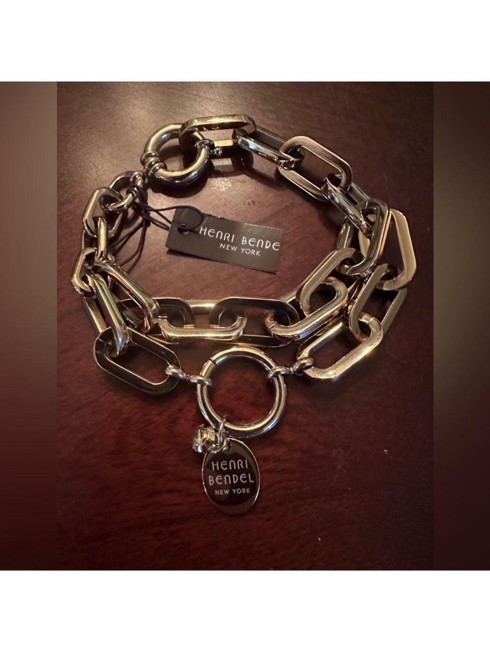 Henri Bendel NWT Influencer Metal Link Gold  Tone Bracelet w/Logo Charm & Pouch